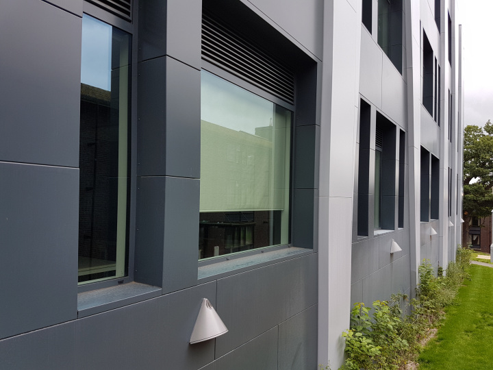 Royal Holloway University, Electronic Engineering Science Building